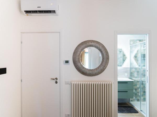 MARCANTONIO ROOM Ampia camera con bagno privato e self check in : photo 2 de la chambre chambre double avec salle de bains privative