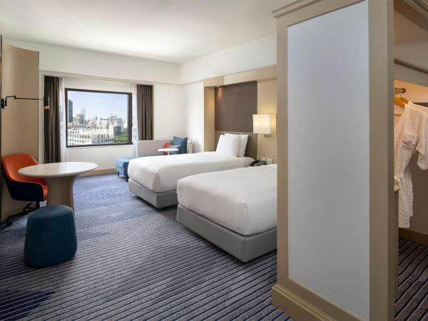 Crowne Plaza Bangkok Parc Lumpini : photo 4 de la chambre chambre lits jumeaux premium