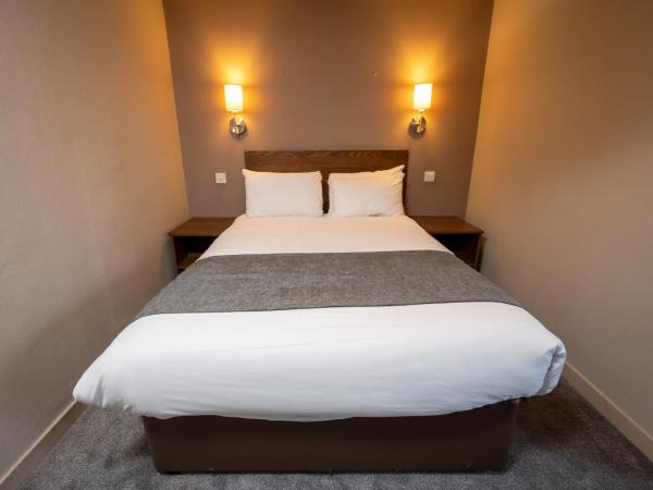 Wellington Hotel by Greene King Inns : photo 1 de la chambre chambre double