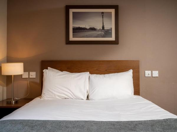 Wellington Hotel by Greene King Inns : photo 2 de la chambre chambre lit king-size