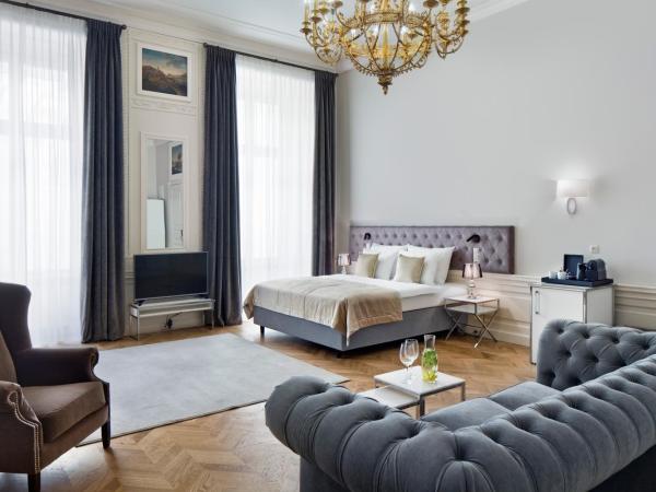 Wyndham Grand Krakow Old Town : photo 4 de la chambre suite lit king-size premium avec canapé-lit - non-fumeurs