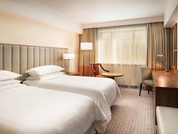 Sheraton Zagreb Hotel : photo 1 de la chambre chambre deluxe lits jumeaux/2 lits simples - non-fumeurs