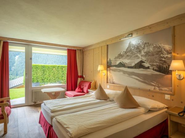 Hotel Spinne Grindelwald : photo 2 de la chambre chambre double - vue sur jardin