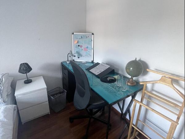 Chambre chez l'habitant à Strasbourg : photo 3 de la chambre chambre double avec salle de bains commune