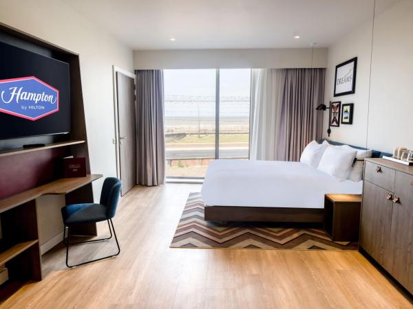 Hampton By Hilton Blackpool : photo 4 de la chambre premium queen room with view - accessible