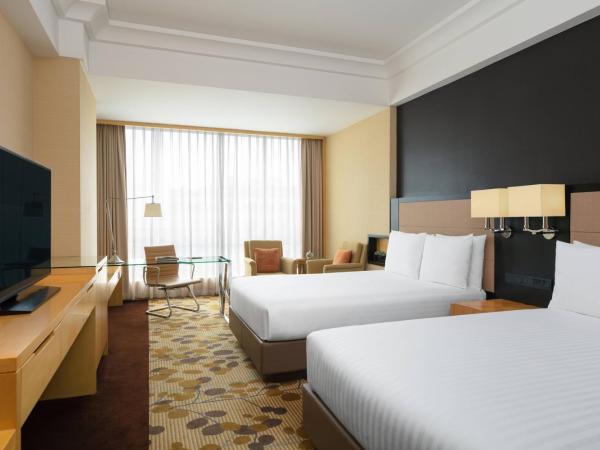 Courtyard by Marriott Shanghai Central : photo 2 de la chambre chambre lits jumeaux premier avec 2 lits simples - vue sur ville