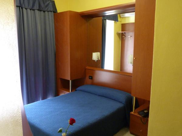 Hotel Aurora : photo 1 de la chambre chambre simple