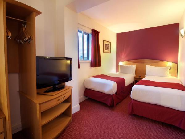 Waterloo Hub Hotel and Suites : photo 2 de la chambre chambre lits jumeaux