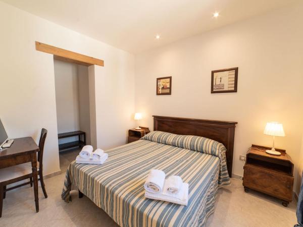 Borgo Marino Plemmirio : photo 4 de la chambre chambre familiale avec terrasse 