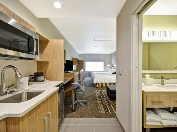 Home2 Suites by Hilton Dallas Downtown at Baylor Scott & White : photo 1 de la chambre studio avec 2 lits queen-size - non-fumeurs