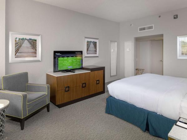 DoubleTree by Hilton Hotel Jacksonville Airport : photo 6 de la chambre suite 1 chambre lit king-size