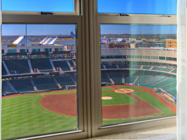 Hampton Inn & Suites Oklahoma City-Bricktown : photo 4 de la chambre chambre deluxe avec 2 lits queen-size - non-fumeurs