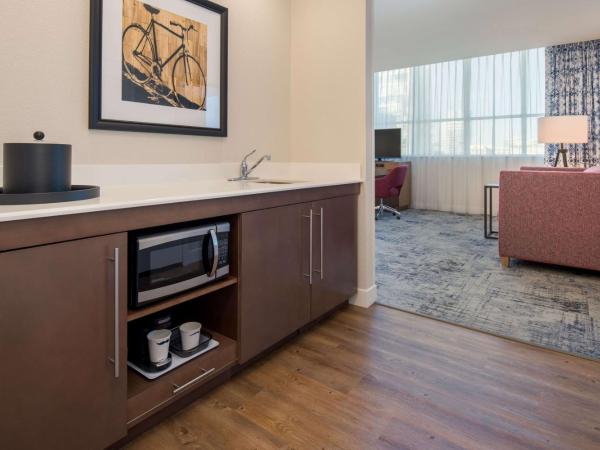 Hampton Inn And Suites By Hilton Portland-Pearl District : photo 2 de la chambre suite studio lit king-size - non-fumeurs