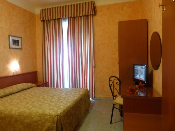 Hotel Aurora : photo 1 de la chambre chambre double