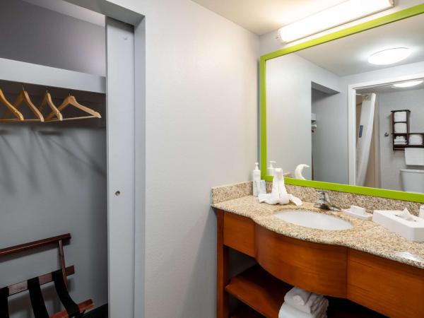 Hampton Inn & Suites St. Louis at Forest Park : photo 5 de la chambre suite studio lit king-size - non-fumeurs