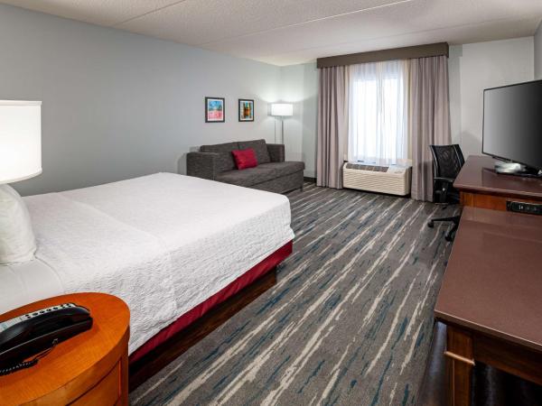Hampton Inn & Suites St. Louis at Forest Park : photo 3 de la chambre chambre lit king-size - non-fumeurs
