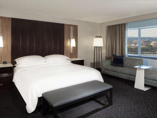 Hilton Boston Back Bay : photo 3 de la chambre chambre d'angle king