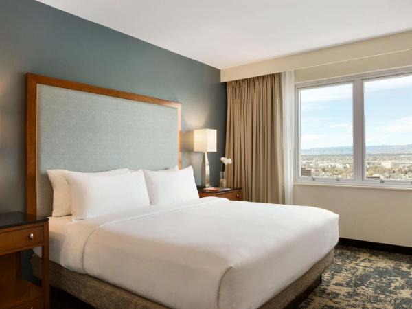 Embassy Suites by Hilton Denver Downtown Convention Center : photo 2 de la chambre suite 2 pièces avec lit king-size - non-fumeurs