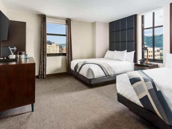 Joinery Hotel Pittsburgh, Curio Collection by Hilton : photo 3 de la chambre chambre deluxe avec 2 lits queen-size