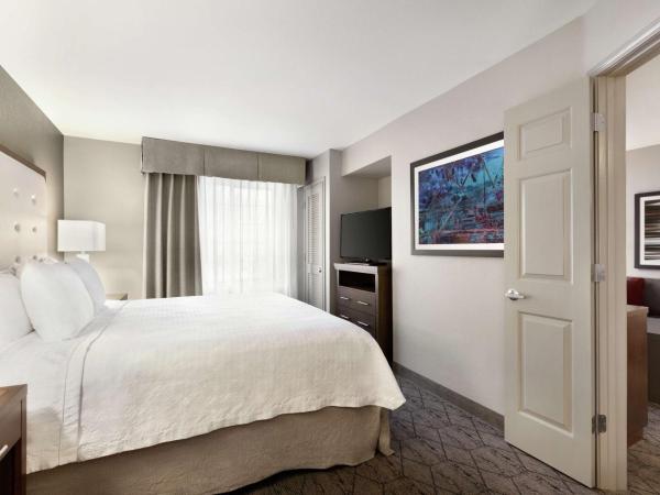 Homewood Suites by Hilton Portland Airport : photo 1 de la chambre suite 1 chambre lit king-size - non-fumeurs