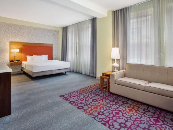 Home2 Suites by Hilton San Antonio Downtown - Riverwalk, TX : photo 1 de la chambre studio lit king-size - accessible aux personnes à mobilité réduite et adapté aux personnes malentendantes - non-fumeurs