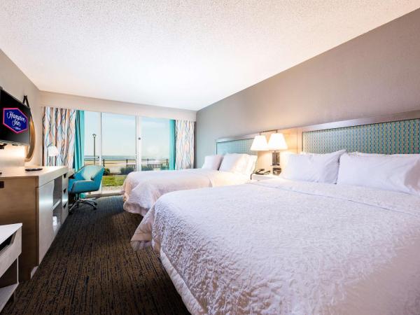 Hampton Inn Virginia Beach Oceanfront North : photo 3 de la chambre chambre avec 2 lits queen-size - vue sur océan - non-fumeurs