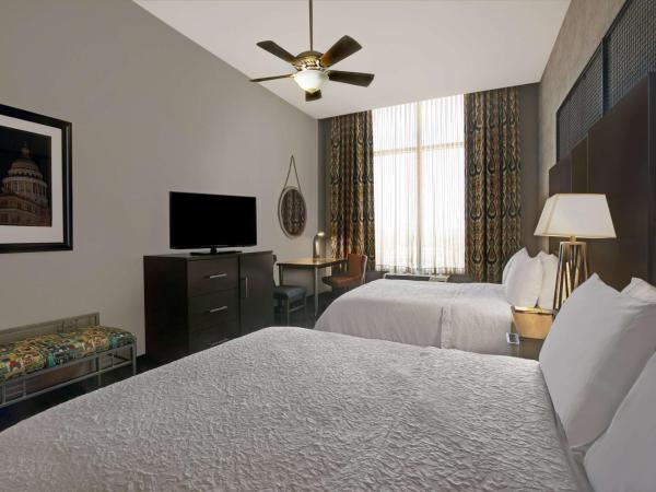 Hampton Inn and Suites Austin University Capitol : photo 3 de la chambre chambre 2 lits queen-size - non-fumeurs
