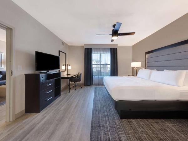 Homewood Suites Nashville Vanderbilt : photo 2 de la chambre suite 1 chambre lit king-size avec terrasse et vue – non-fumeurs