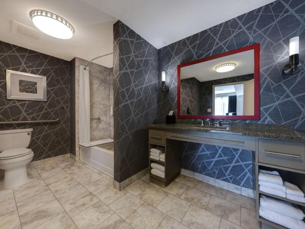 Homewood Suites Nashville Vanderbilt : photo 5 de la chambre king suite with accessible tub - mobility and hearing access/non-smoking