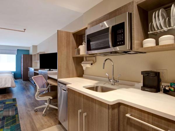Home2 Suites By Hilton San Antonio Riverwalk : photo 8 de la chambre studio lit queen-size - non-fumeurs