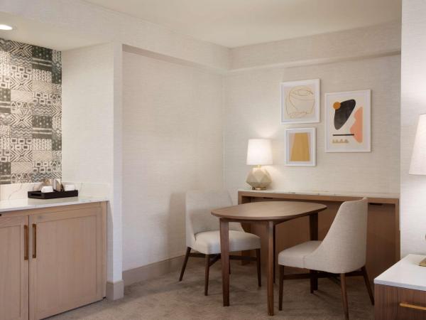 Hilton Santa Monica : photo 4 de la chambre suite 1 chambre lit king-size - accessible aux personnes à mobilité réduite