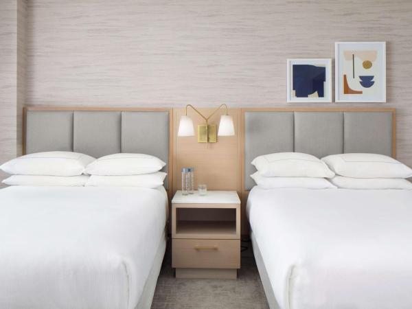 Hilton Santa Monica : photo 1 de la chambre chambre double avec 2 lits doubles