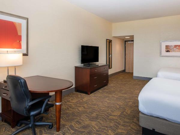 DoubleTree by Hilton Portland : photo 2 de la chambre chambre avec 2 lits queen-size - pour personnes malentendantes