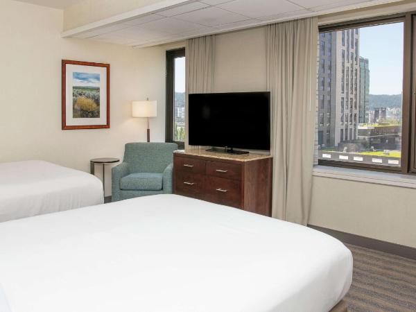 DoubleTree by Hilton Portland : photo 7 de la chambre chambre deluxe avec 2 lits queen-size