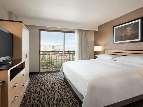 Embassy Suites by Hilton Convention Center Las Vegas : photo 3 de la chambre suite lit king-size - adaptée aux personnes malentendantes