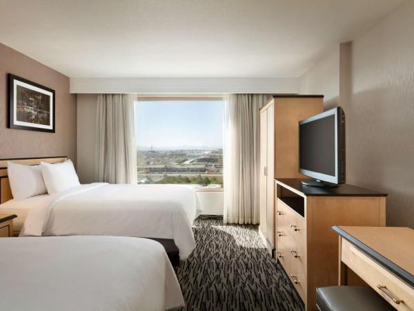 Embassy Suites by Hilton Convention Center Las Vegas : photo 4 de la chambre suite 1 chambre lit queen-size - adaptée aux personnes malentendantes