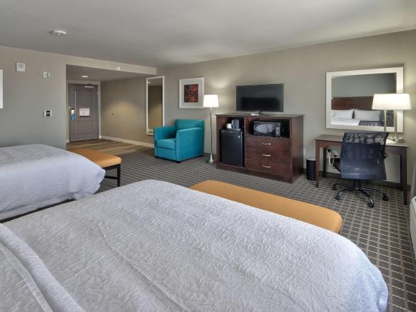 Hampton Inn & Suites Albuquerque Airport : photo 2 de la chambre chambre 2 lits queen-size - accessible aux personnes à mobilité réduite et adaptée aux personnes malentendantes - non-fumeurs