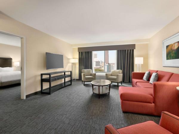 Hilton Garden Inn Atlanta Downtown : photo 5 de la chambre suite deluxe avec lit king-size