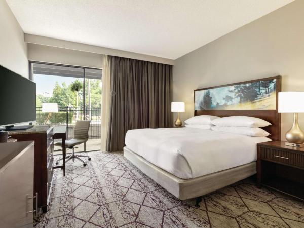 DoubleTree by Hilton Atlanta Northeast/Northlake : photo 3 de la chambre chambre lit king-size - non-fumeurs