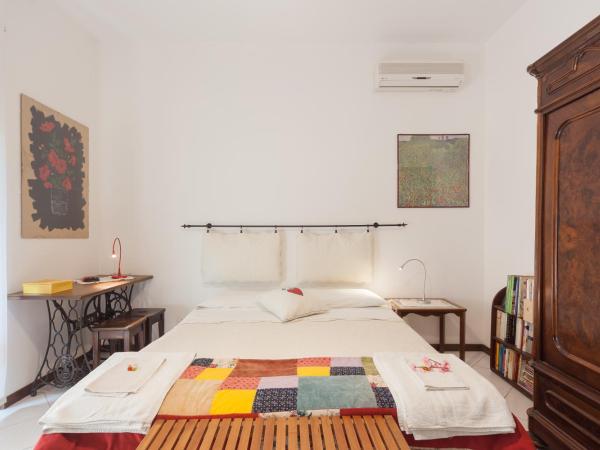 Al Quadrifoglio Bed & Breakfast : photo 4 de la chambre chambre double avec salle de bains privative