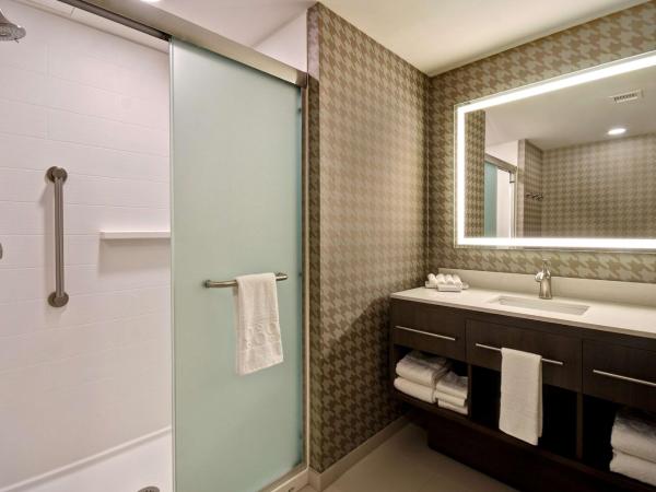 Home2 Suites By Hilton Boston South Bay : photo 6 de la chambre suite studio lit king-size - non-fumeurs