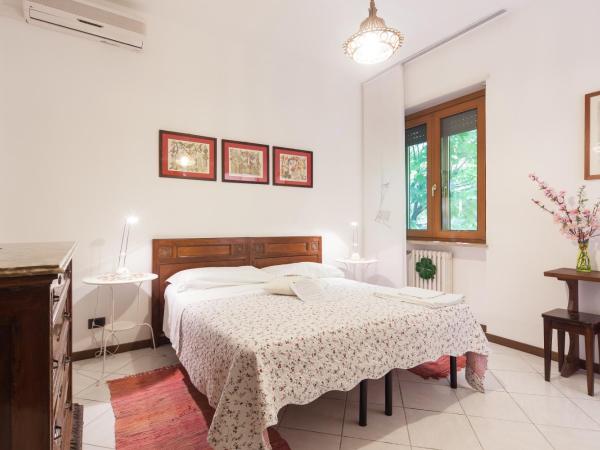 Al Quadrifoglio Bed & Breakfast : photo 9 de la chambre chambre double avec salle de bains privative