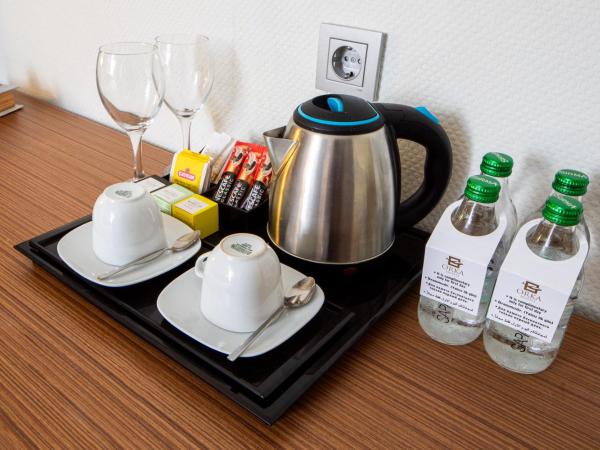 Orka Royal Hotel & Spa : photo 7 de la chambre chambre triple standard - accès gratuit au spa