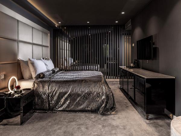 Hotel 9 : photo 10 de la chambre grande chambre de luxe lit king-size