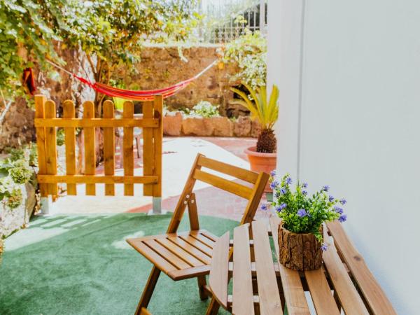 Lemon Tree Rooms : photo 1 de la chambre chambre double ou lits jumeaux avec salle de bains privative