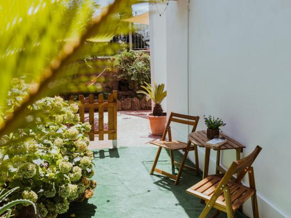 Lemon Tree Rooms : photo 6 de la chambre chambre double ou lits jumeaux avec salle de bains privative