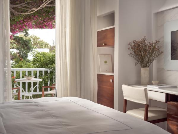 Belvedere Mykonos - Main Hotel - The Leading Hotels of the World : photo 2 de la chambre chambre double ou lits jumeaux standard avec vue sur la cour