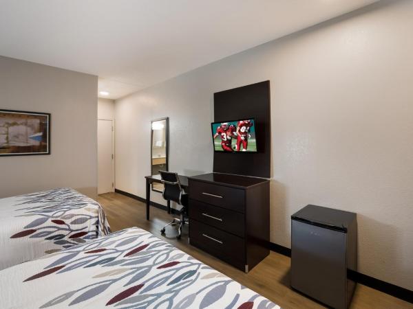 Red Roof Inn Tucson North - Marana : photo 5 de la chambre standard room with two double beds larger smoke free