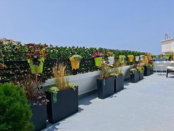 RABAT RESIDENCE - rooms & apartments : photo 3 de la chambre chambre double ou lits jumeaux avec douche