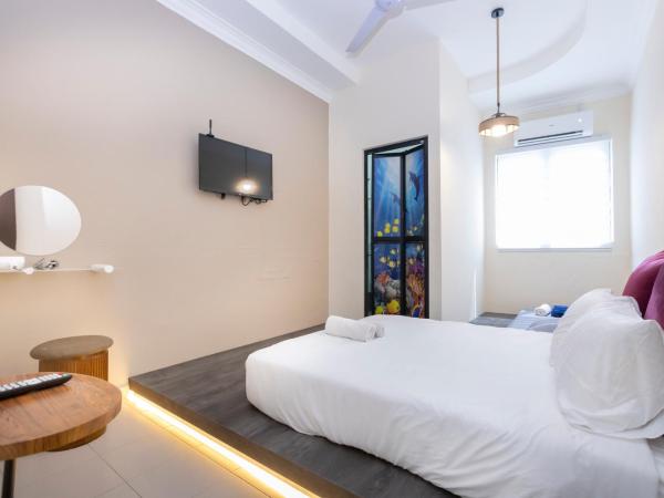 The Bahari Lodge @ Georgetown : photo 2 de la chambre chambre triple avec salle de bains privative